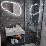 Luxury House Bed & Breakfast