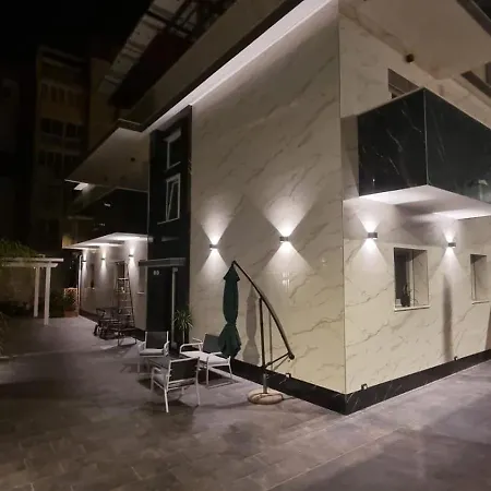 Luxury House Alojamento de Acomodação e Pequeno-almoço