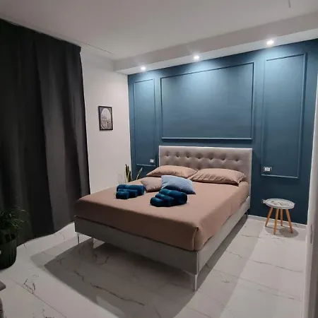 Luxury House 4* Bari