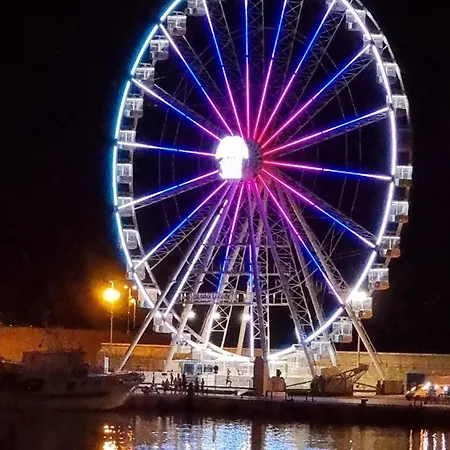 Luxury House Bed & Breakfast