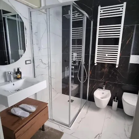 Luxury House Bed & Breakfast Bari