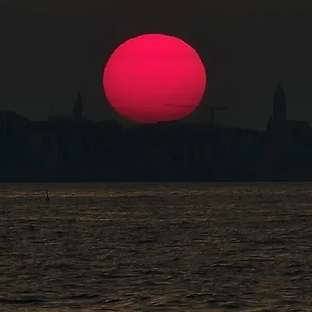 Luxury House Bed and Breakfast Μπάρι