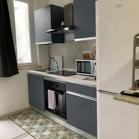 Luxury House 4* Μπάρι