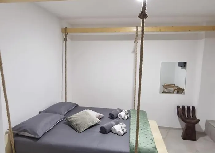 Luxury House Bed & Breakfast Bari