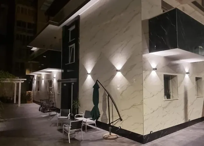 Luxury House Bed & Breakfast