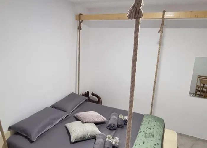 Luxury House Bed & Breakfast 4*