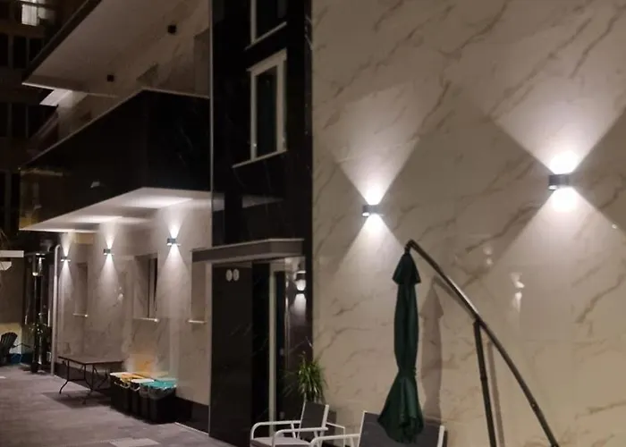 Luxury House 巴里