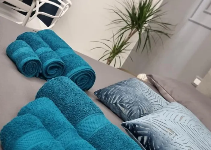 Luxury House Bed & Breakfast 4*