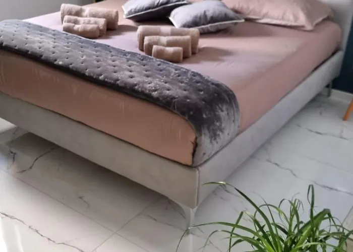 Luxury House Bed & Breakfast Bari